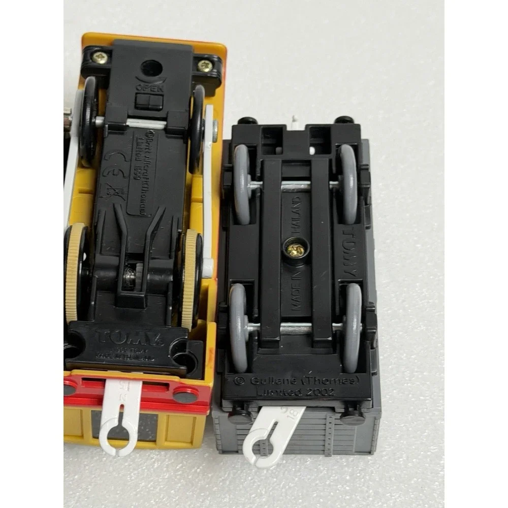 Thomas & Friends TOMY Plarail Trackmaster BEN Rare Train Engine Works Video